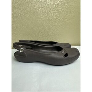 CROCS Flat Shoes Women Sz 8 Taupe Brown Ballerina Slingback Everyday Summer